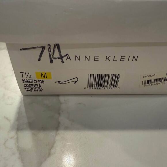 Anne Klein iFlex Pointed Toe Leather Kitten Heels Womens 7.5M Taupe Chain Accent - Picture 10 of 10